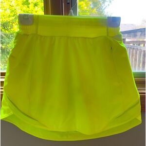 Lululemon Skirt Hotty Hot High-Rise Skort Highlight Yellow Size 4; New w/o tags